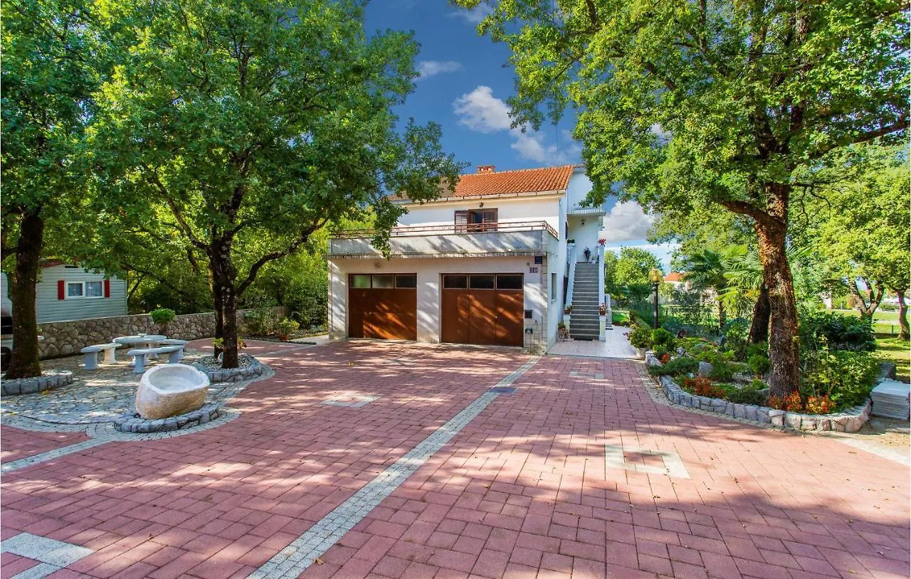 Stunning Apartment In Malinska With Wifi Κροατία